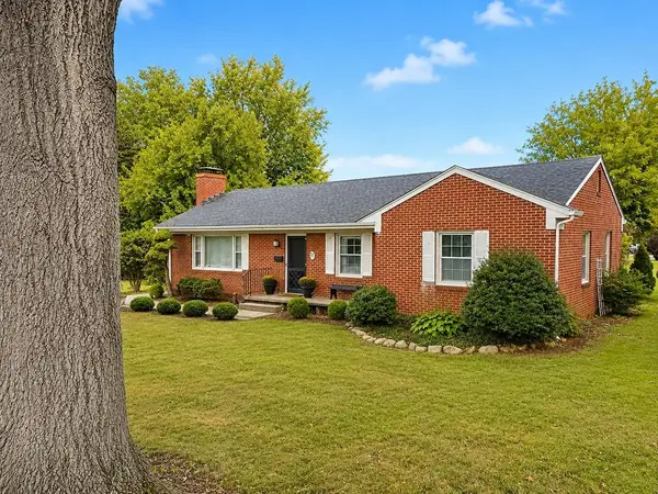 219 Robin Rd, Waynesboro, VA 22980