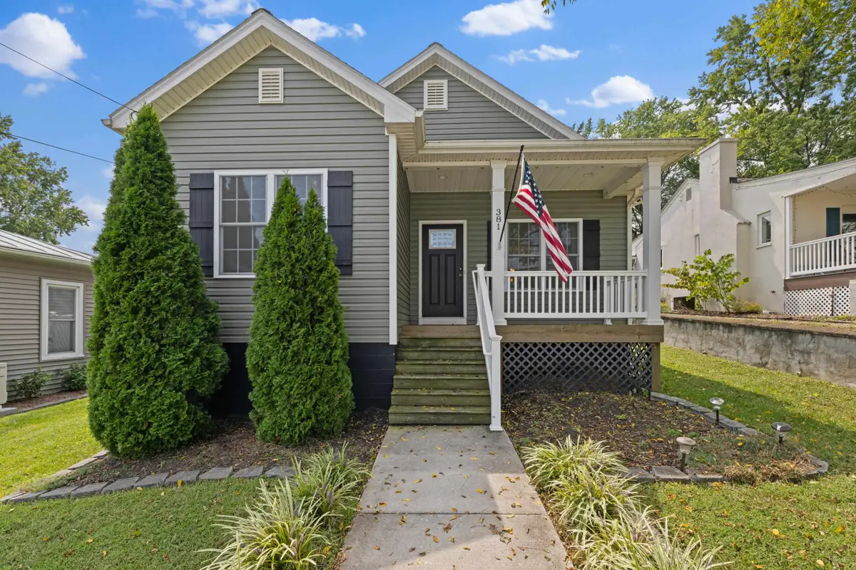 381 Mill St, Dayton, VA 22821 - #1