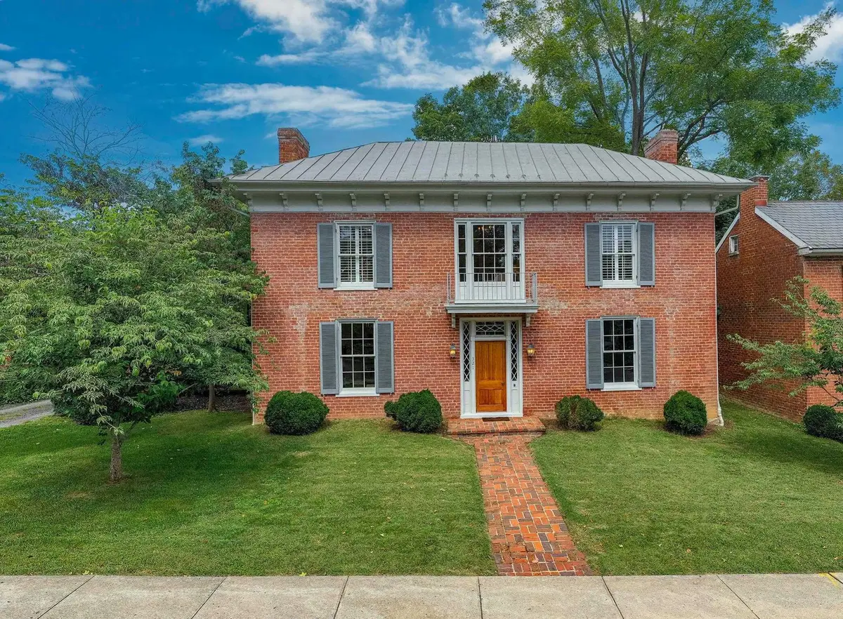 321 Main St S, Lexington, VA 24450 - #1