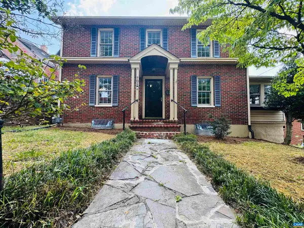 701 Donaghe St, Staunton, VA 24401