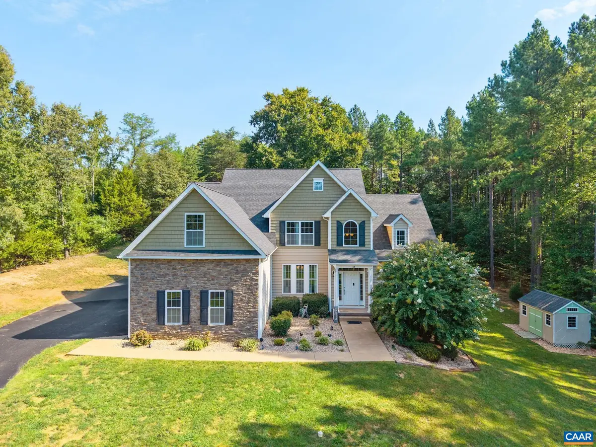 118 Logan Dr, Ruckersville, VA 22968 - #1