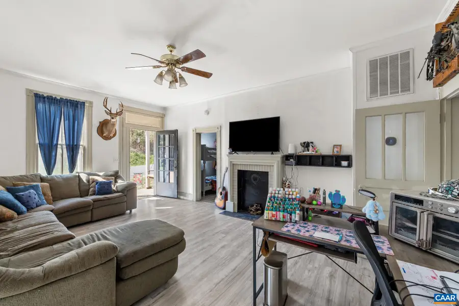 316 Main St, Palmyra, VA 22963 - #3