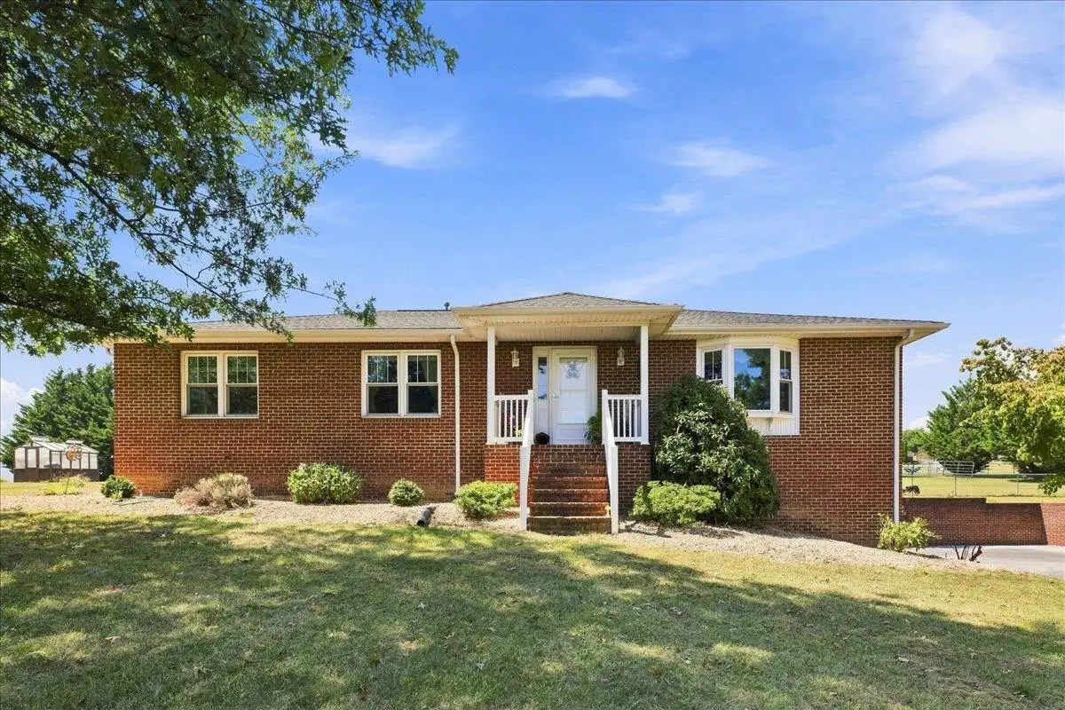 1821 White Hill Rd, Stuarts Draft, VA 24477 - #1