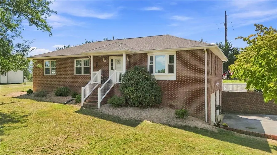 1821 White Hill Rd, Stuarts Draft, VA 24477 - #2