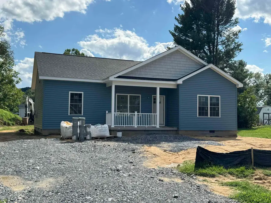 607 6th St, Grottoes, VA 24441 - #2
