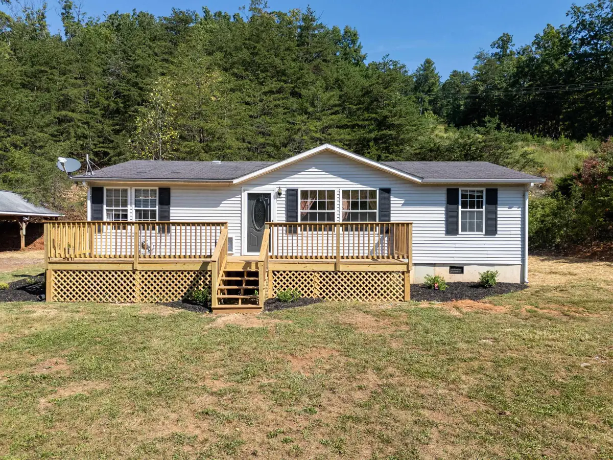 20195 Mt Pleasant Rd, Elkton, VA 22827 - #1