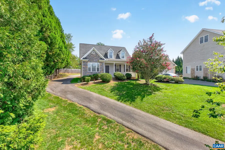 1285 Amber Ridge Rd, Charlottesville, VA 22901 - #2