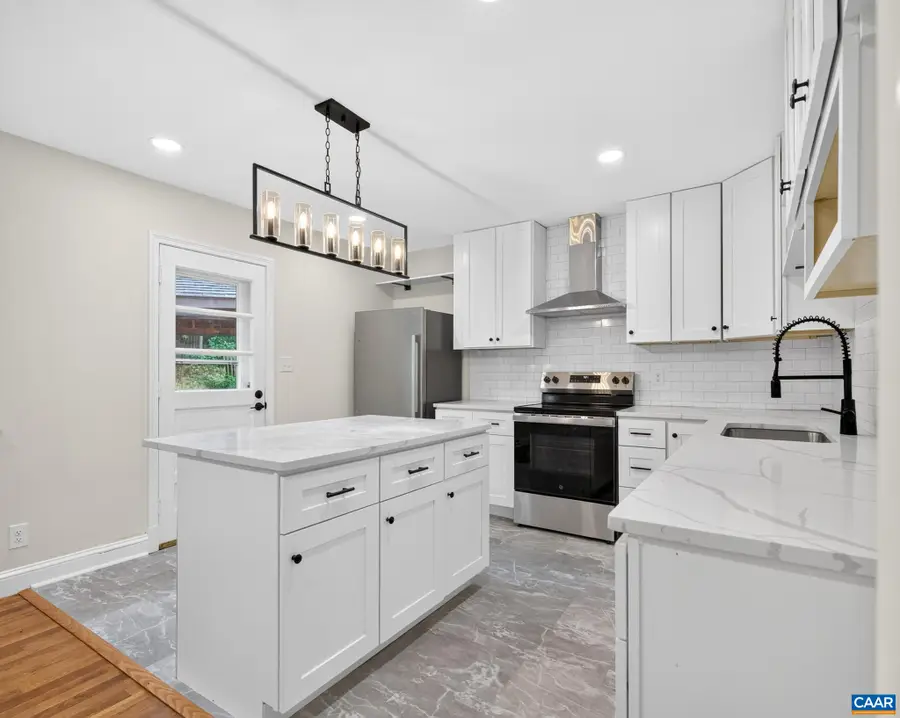 1514 Amherst St, Charlottesville, VA 22902 - #2