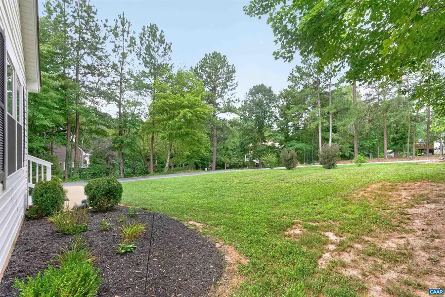 24 Lafayette Dr, Palmyra, VA 22963 - #3