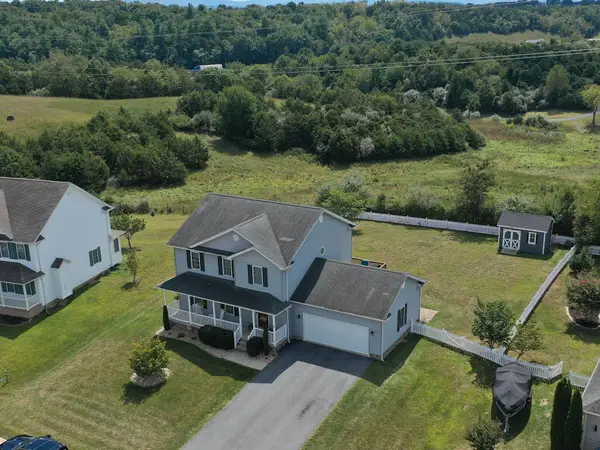 122 Wexford St, Staunton, VA 24401