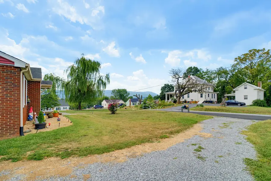 248 Stuart Ave, Stuarts Draft, VA 24477 - #3