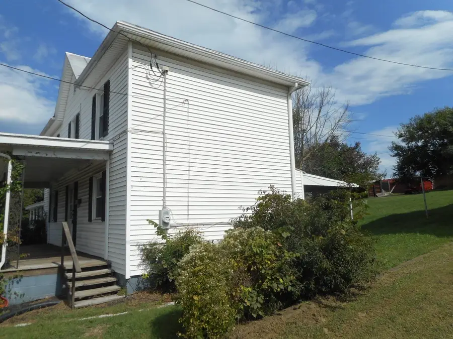 312 First St, Shenandoah, VA 22849 - #3