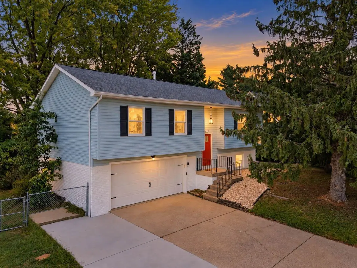 525 Edwardian Ln, Waynesboro, VA 22980 - #1