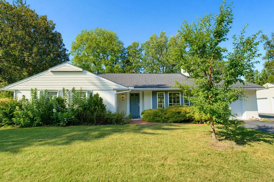 1217 Meadowbrook Rd, Waynesboro, VA 22980 - #2