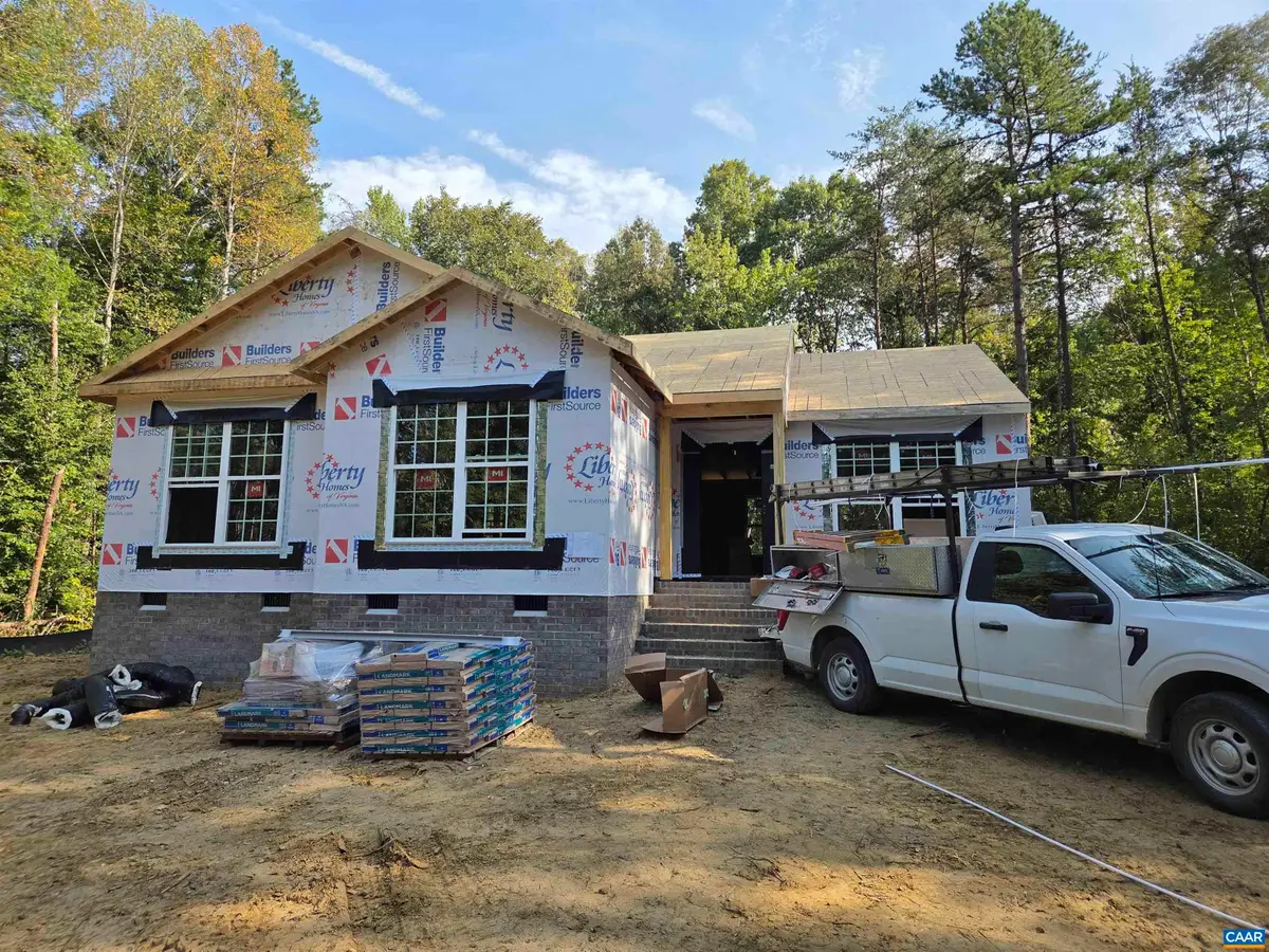 520 Dixie Holw, Louisa, VA 23093 - #1