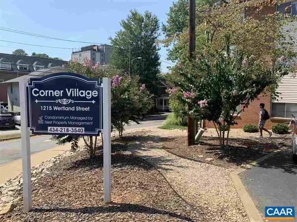 1215 Wertland St, Charlottesville, VA 22903
