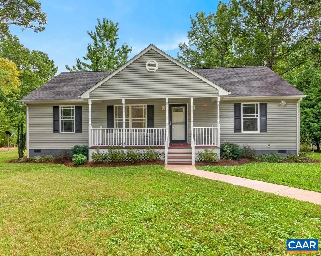 368 Hummingbird Rd, Scottsville, VA 24590 - #1