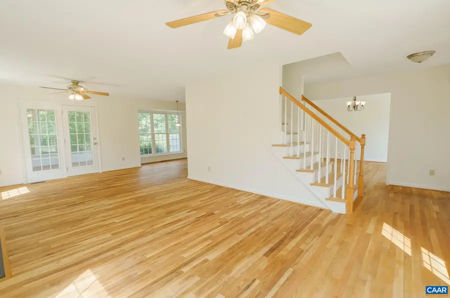 25 Glenmore Ln, Keswick, VA 22947 - #3
