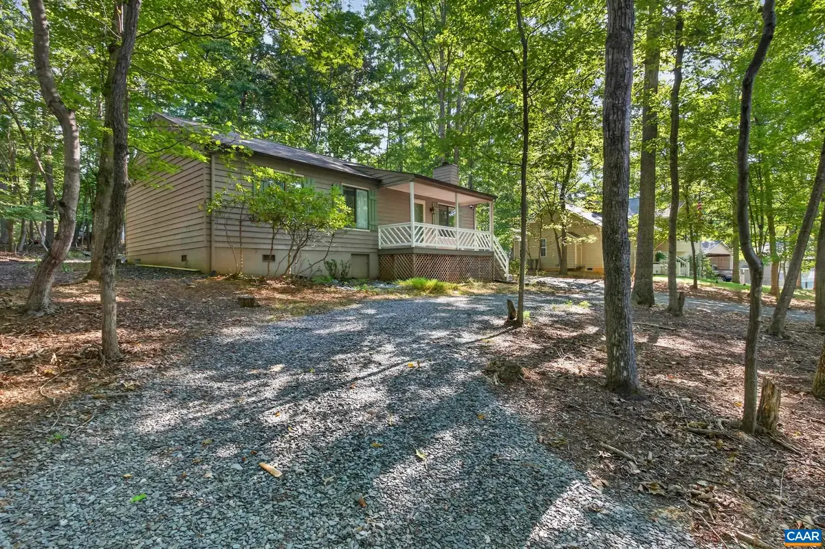 41 Oak Grove Dr, Palmyra, VA 22963 - #1