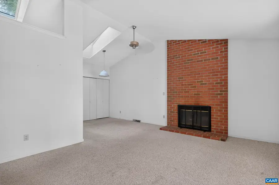 41 Oak Grove Dr, Palmyra, VA 22963 - #3