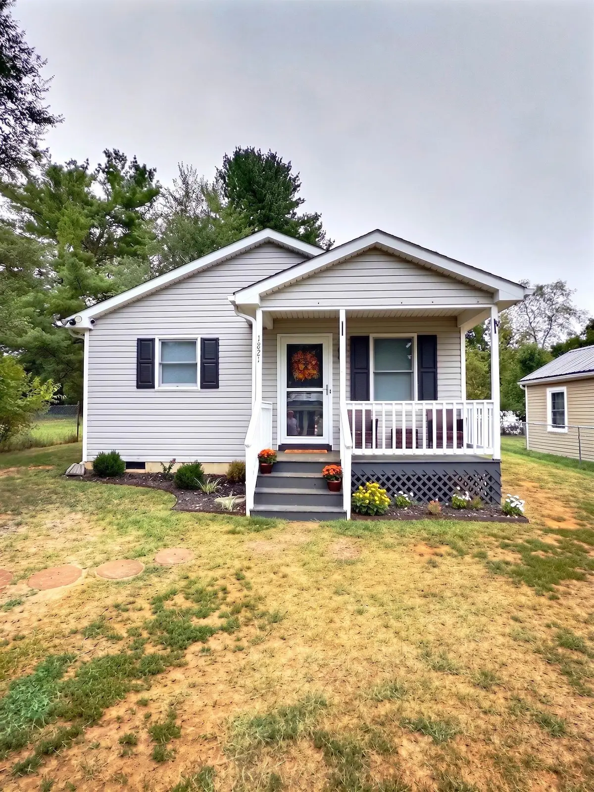 1821 Vinson St, Staunton, VA 24401 - #1