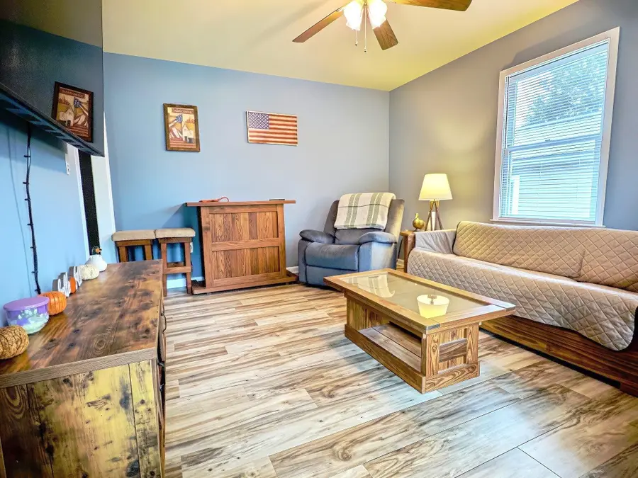 1821 Vinson St, Staunton, VA 24401 - #3