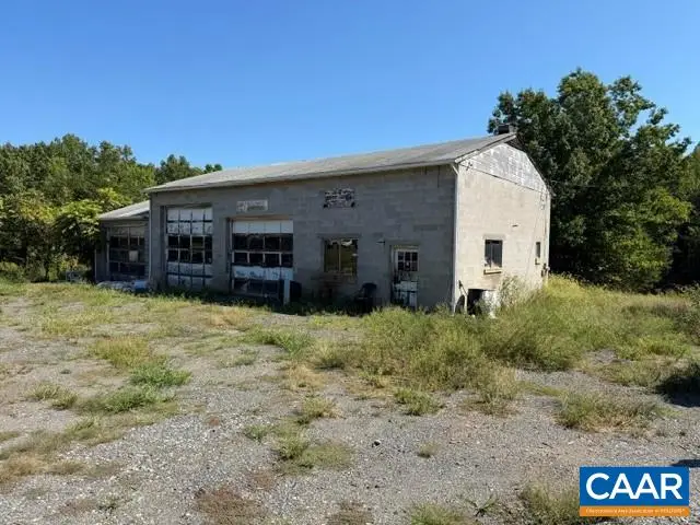 10552 S Constitution Rte, Scottsville, VA 24590 - #2
