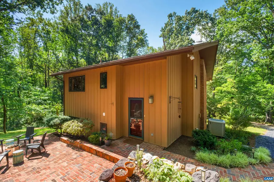 210 Turks Mountain Trl, Afton, VA 22920 - #2