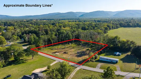 403 Howardsville Tpke, Stuarts Draft, VA 24477