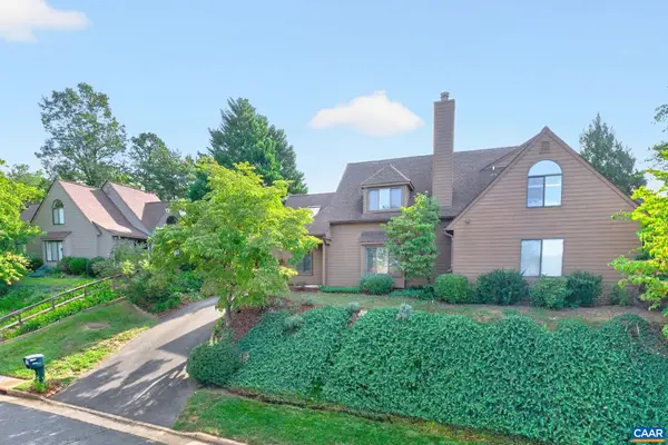 1685 Royal Oak Ct, Charlottesville, VA 22902