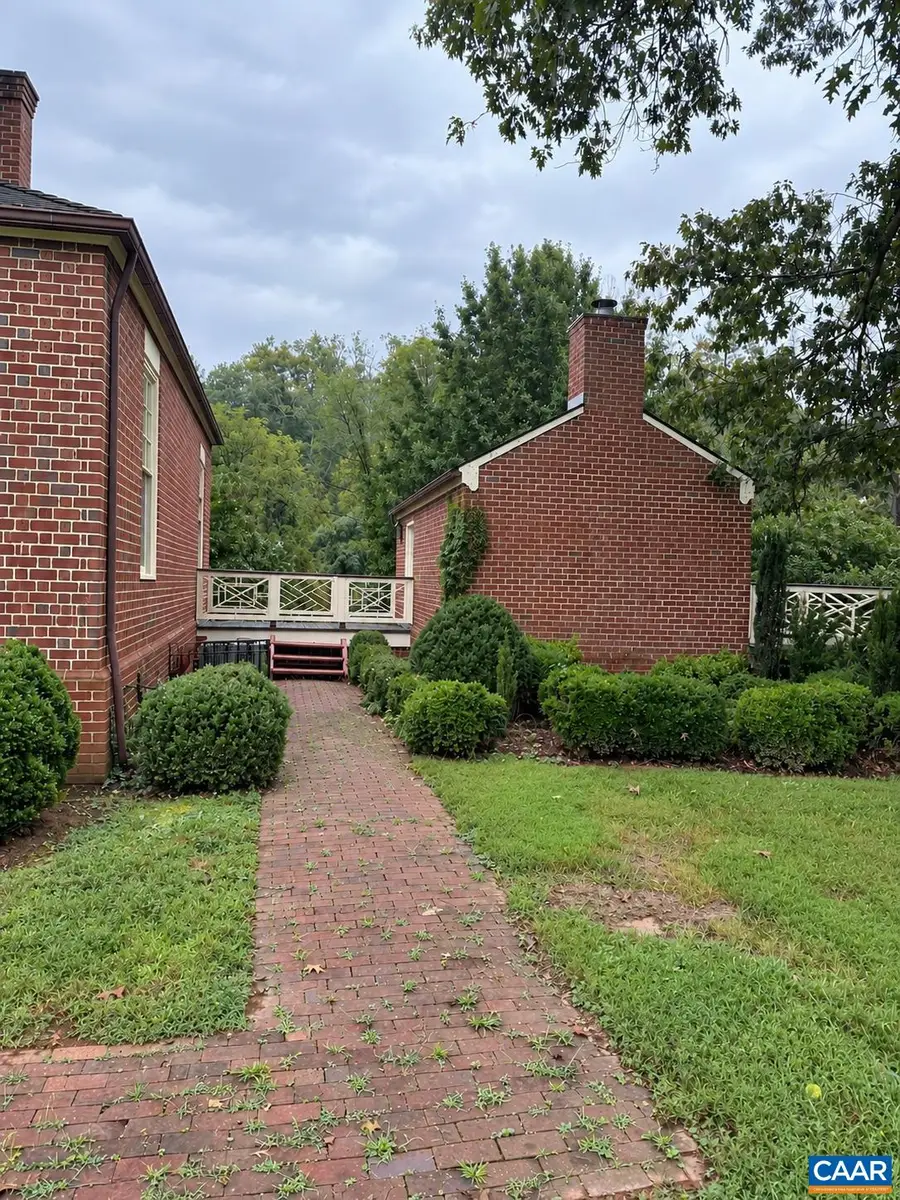 321 Dover Rd, Charlottesville, VA 22901 - #2