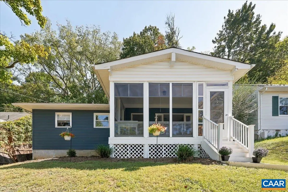 425 Albemarle Ave, Staunton, VA 24401 - #1
