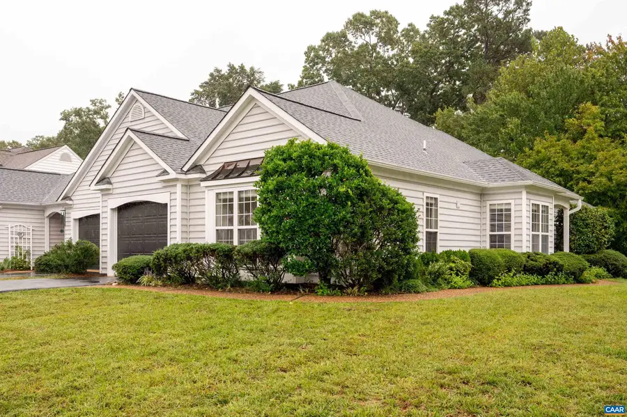 533 Pebble Hill Ct, Charlottesville, VA 22903 - #2