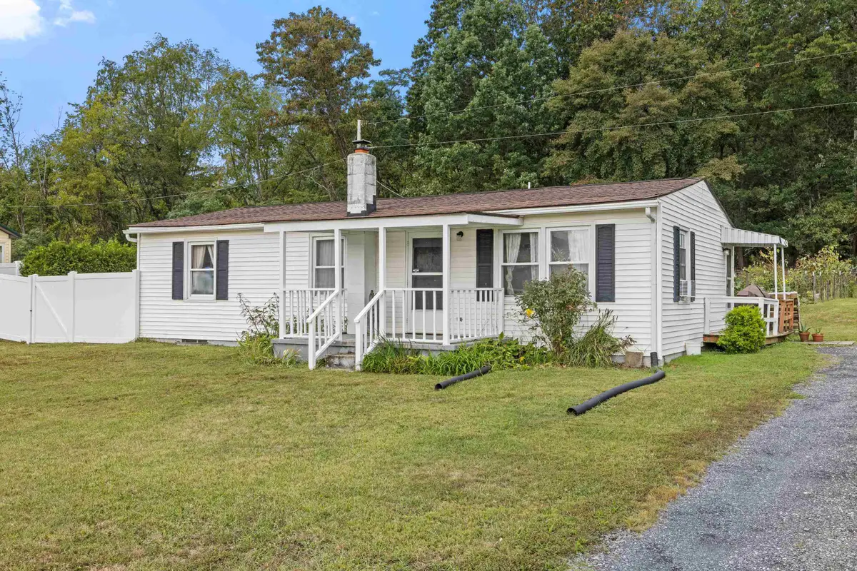 3284 Morris Mill Rd, Staunton, VA 24401 - #1
