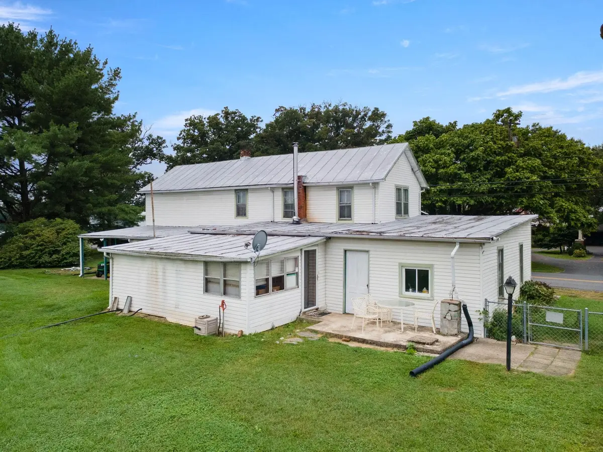 2905 Pineville Rd, McGaheysville, VA 22840 - #1