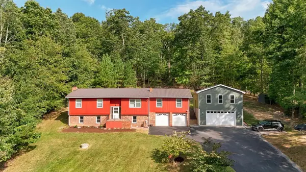 722 Calf Mountain Rd, Waynesboro, VA 22980