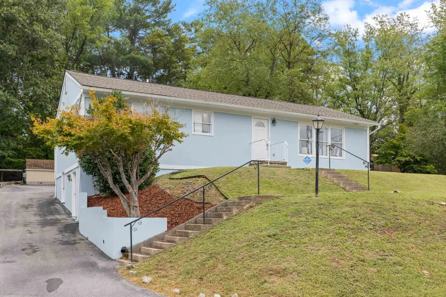 7 Belmont Dr, Staunton, VA 24401 - #2
