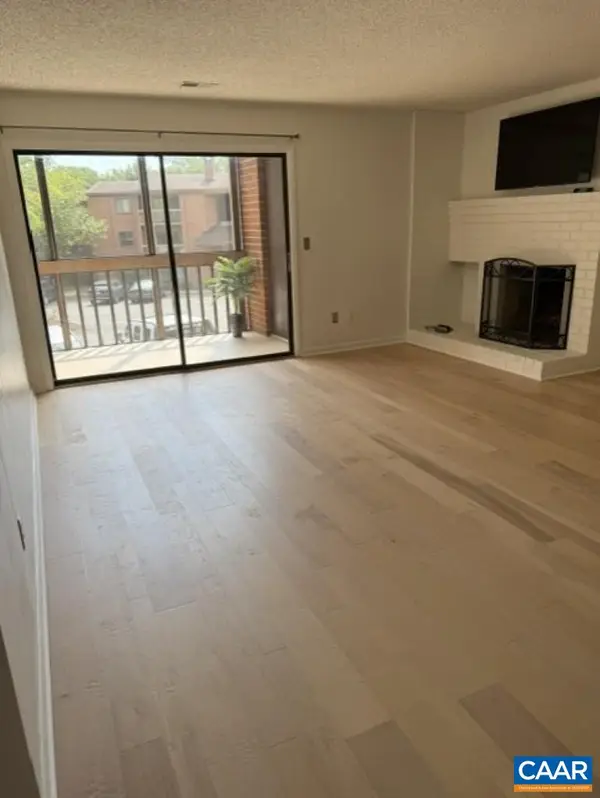 140 Green Turtle Ln, Charlottesville, VA 22901