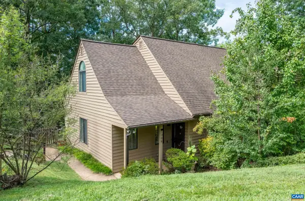 1306 Creekside Dr, Charlottesville, VA 22902