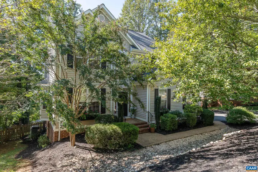 526 Fontana Dr, Charlottesville, VA 22911 - #2