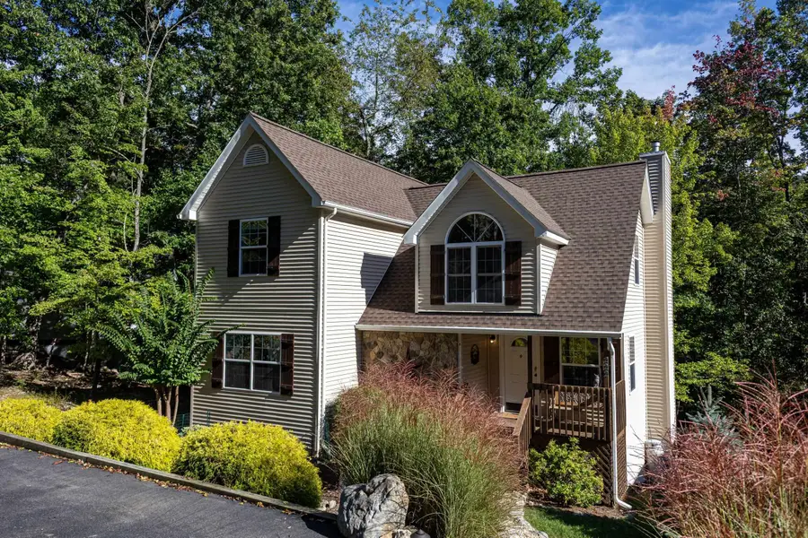 222 Grouse Dr, McGaheysville, VA 22840 - #2
