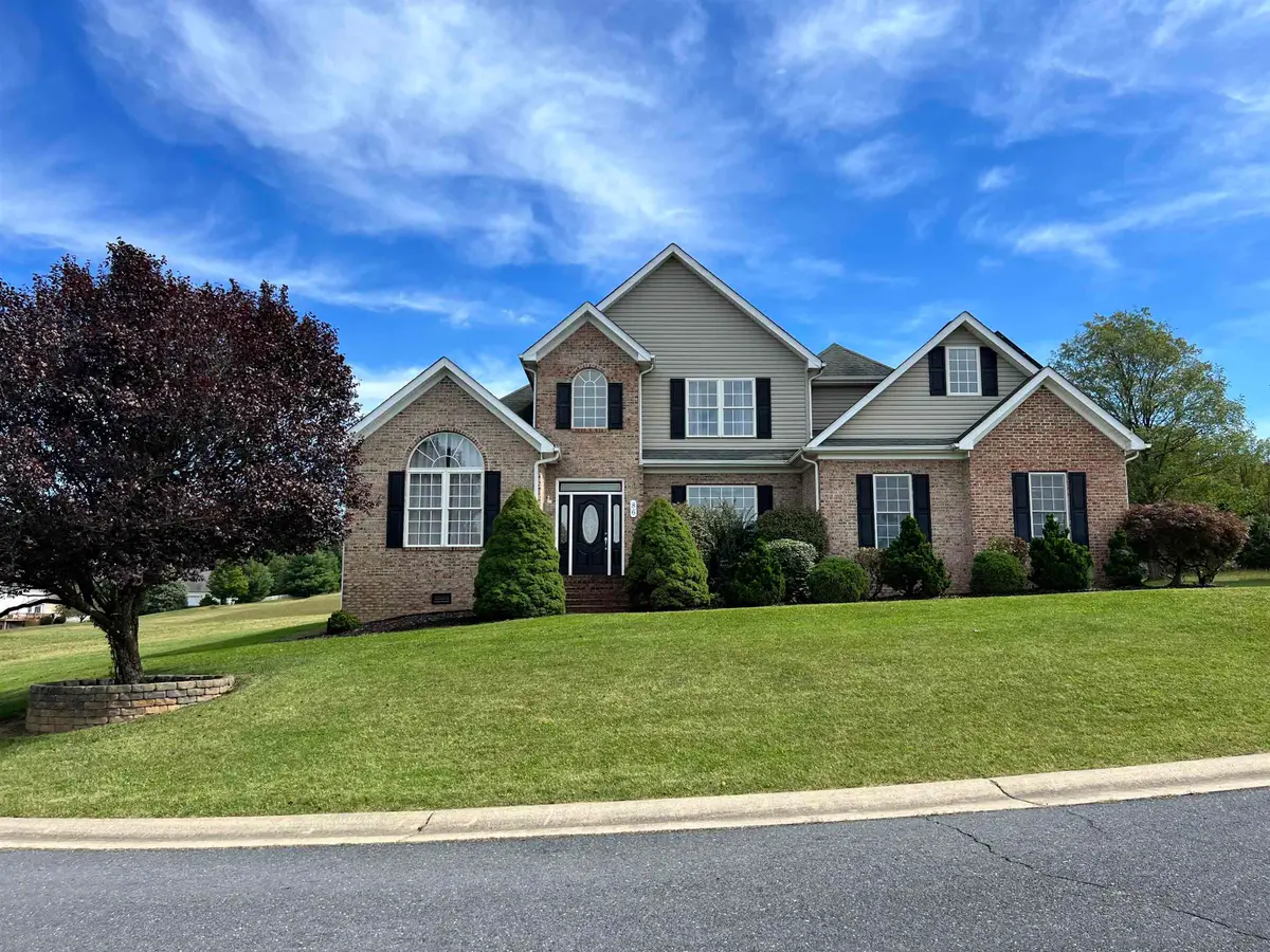 86 Meadow Glen Dr, Staunton, VA 24401 - #1