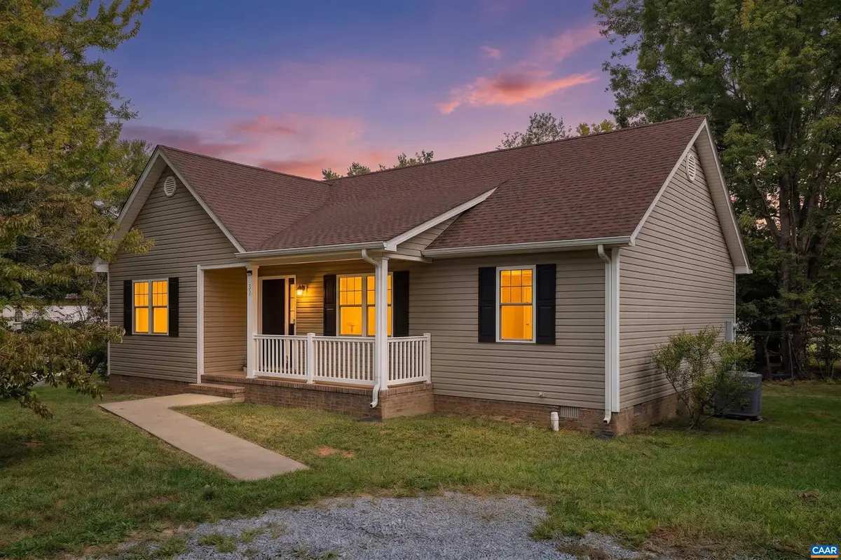 38 Hayrick Rd, Waynesboro, VA 22980 - #1