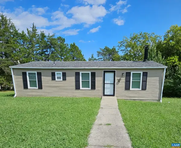 2682 Layne St, Farmville, VA 23901