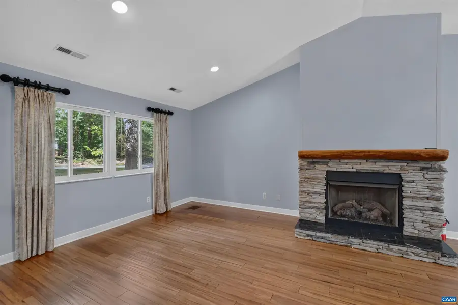 304 Crestfield Ct, Charlottesville, VA 22911 - #2