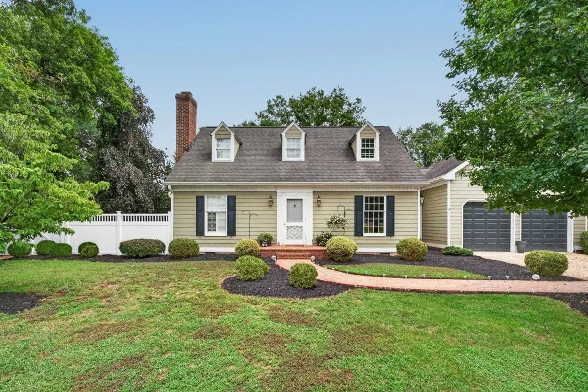 4216 Countryside Dr, Bridgewater, VA 22812 - #1