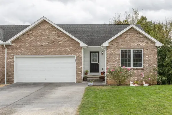 275 Windermere Dr, Broadway, VA 22815