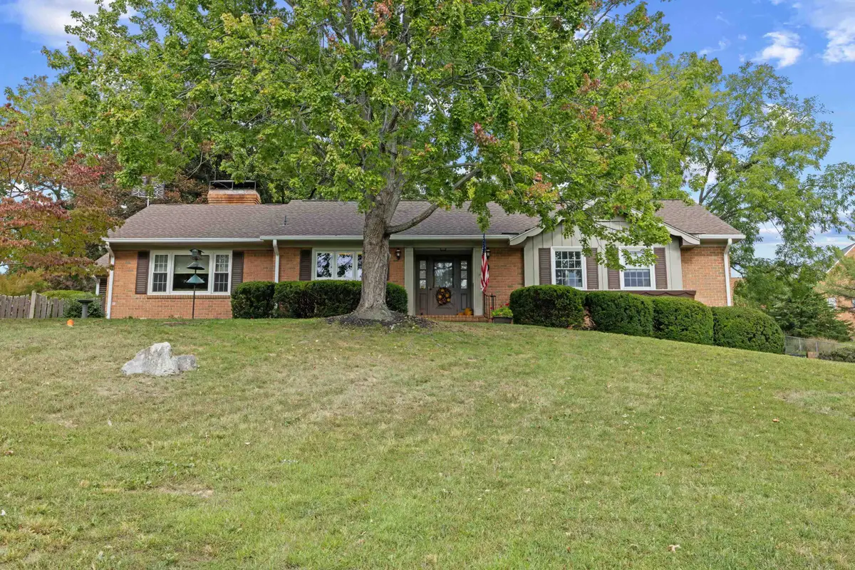 1028 Ridgemont Dr, Staunton, VA 24401 - #1