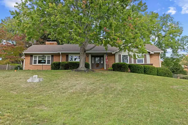 1028 Ridgemont Dr, Staunton, VA 24401