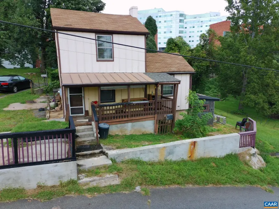 204 Spring St, Charlottesville, VA 22903 - #2